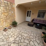 House Matej بيت للعطل