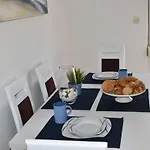 بيت للعطل House Matej *