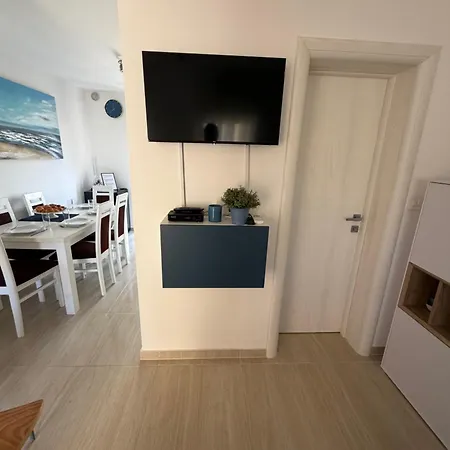 House Matej Holiday home Vir